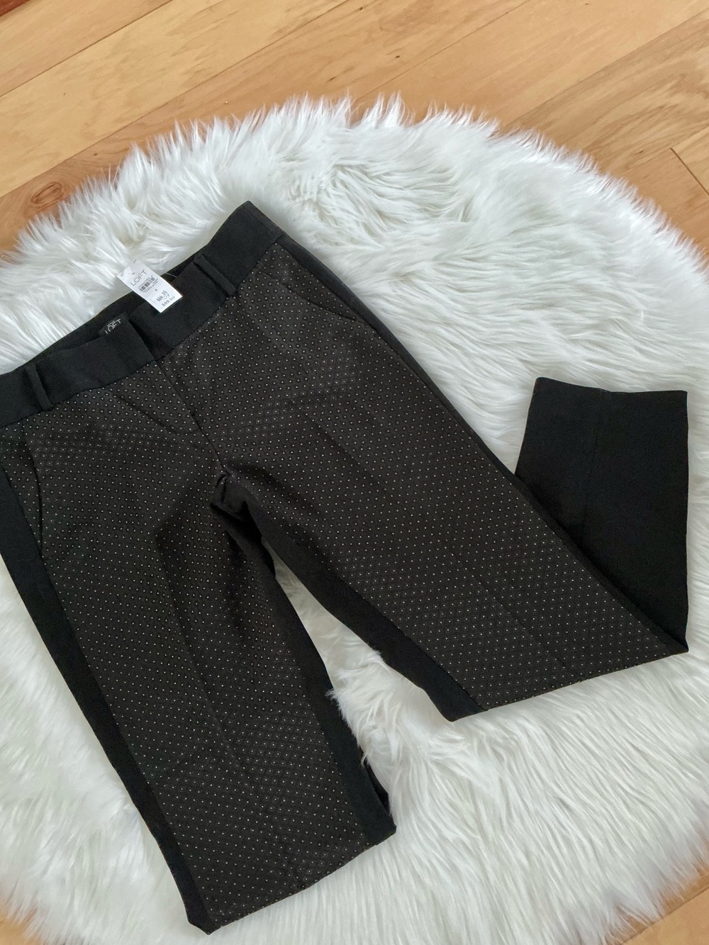 NWT LOFT Black Marisa Ankle Pants with Subtle Textured Embellishment Size 4